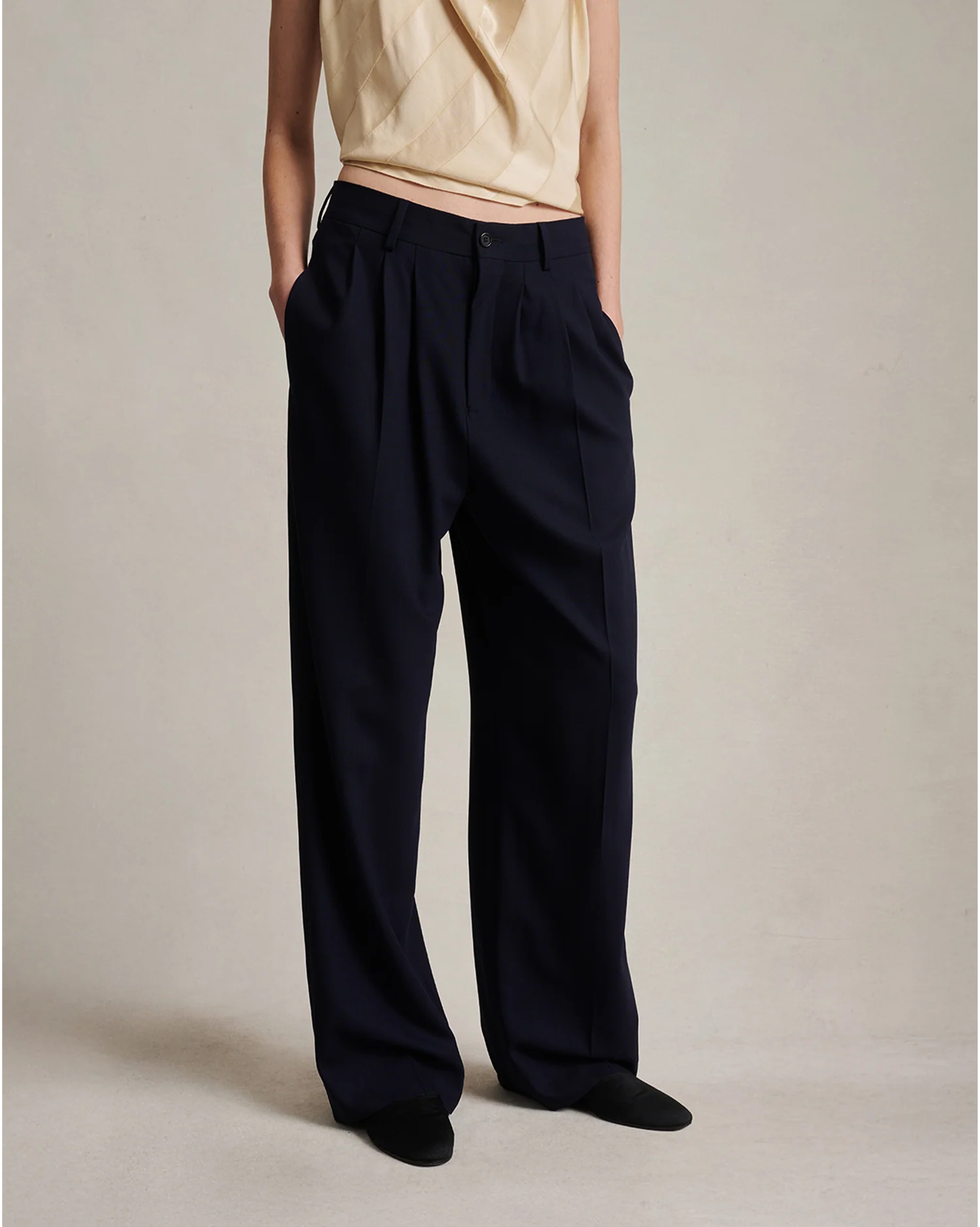Ava Pleated Trouser - Dark Navy - Image 5
