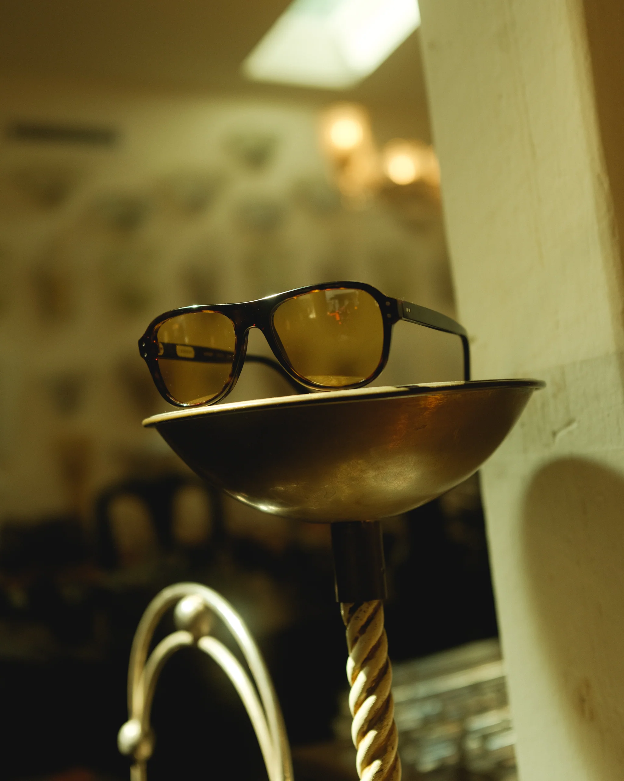 Avedon Dark Havana Sunglasses - Image 7