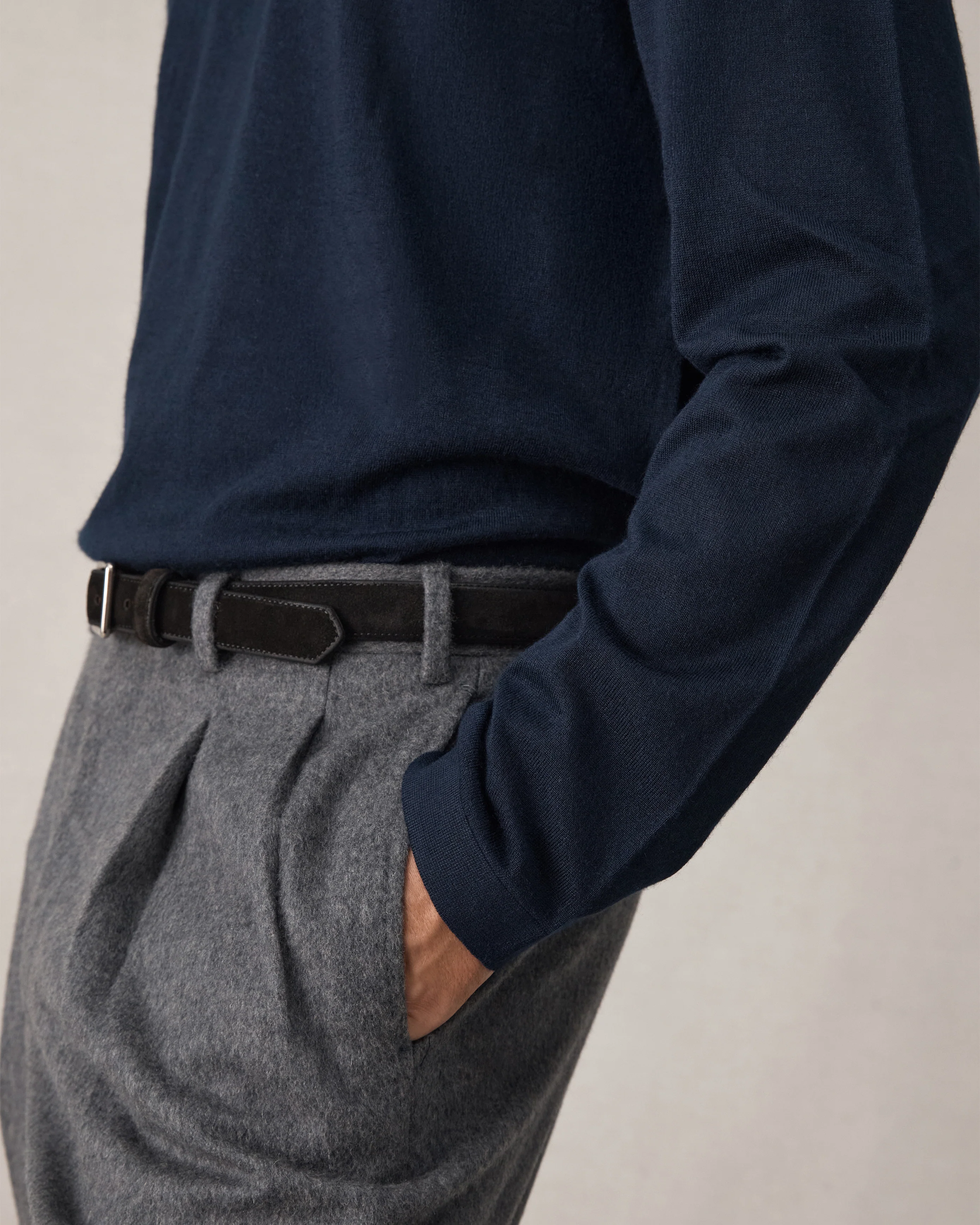 Cashmere Silk Superfine Crew Neck - Navy - Image 7