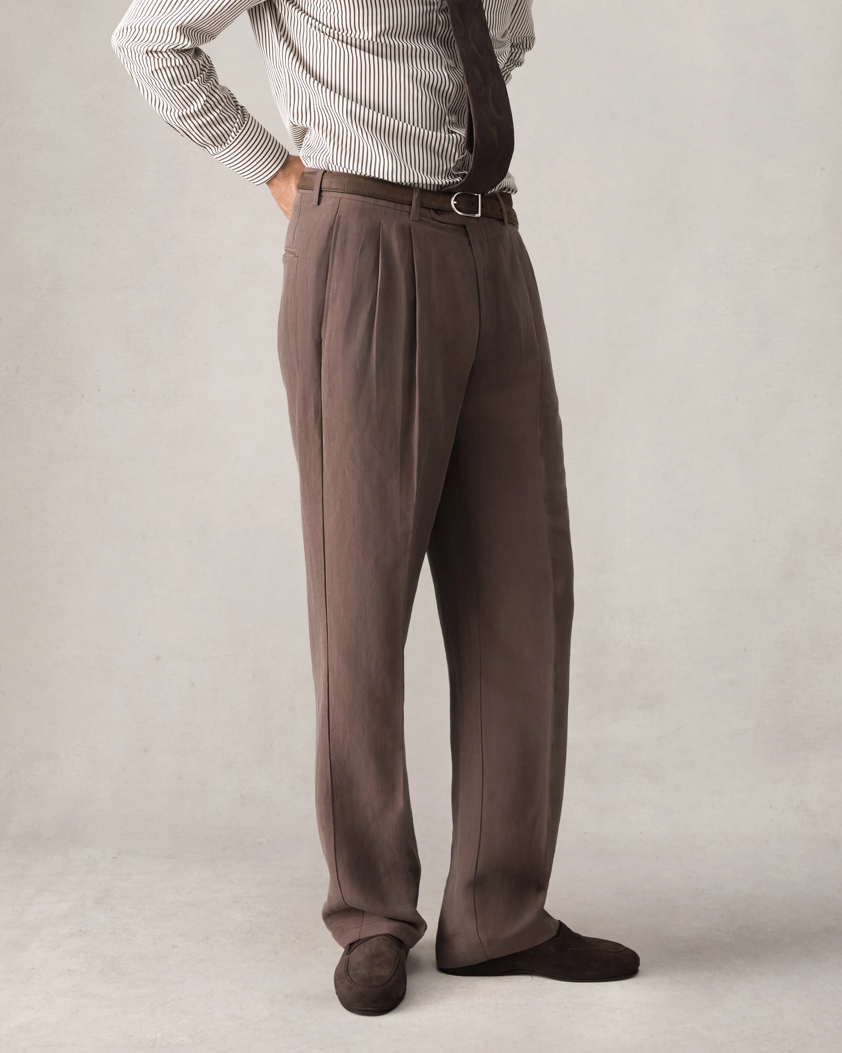 Double Pleated Trouser - Chocolate Silk Linen - Image 5