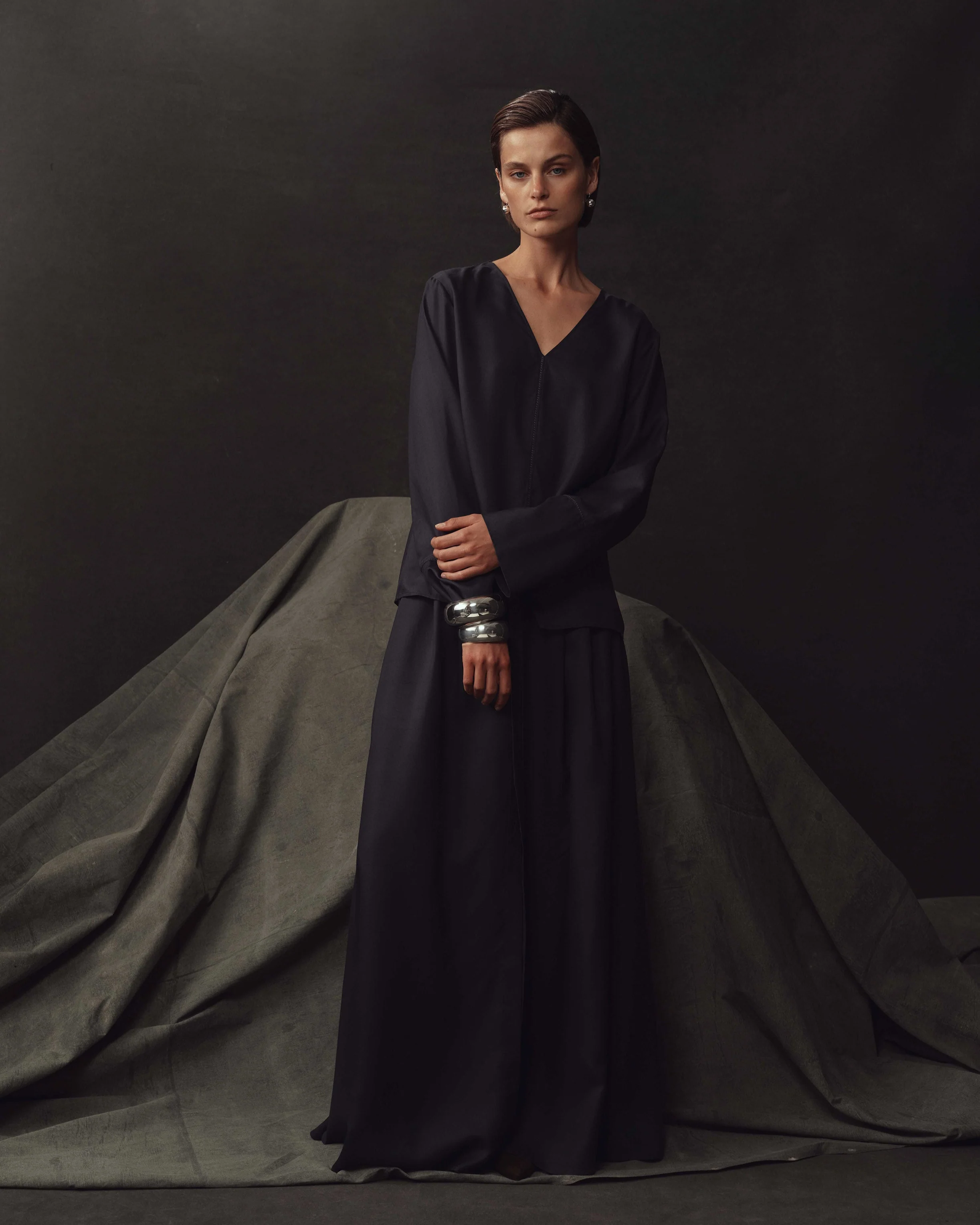 Kahlo Skirt - Navy Dupioni - Image 4
