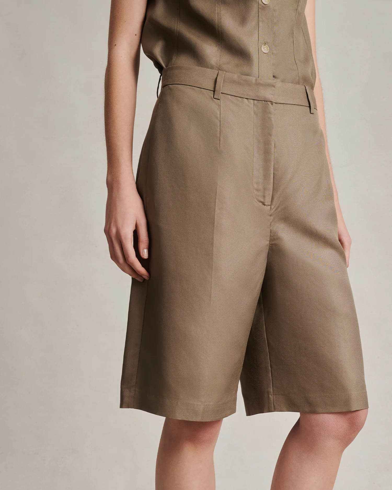 Maria Shorts - Taupe Dupioni - Image 4