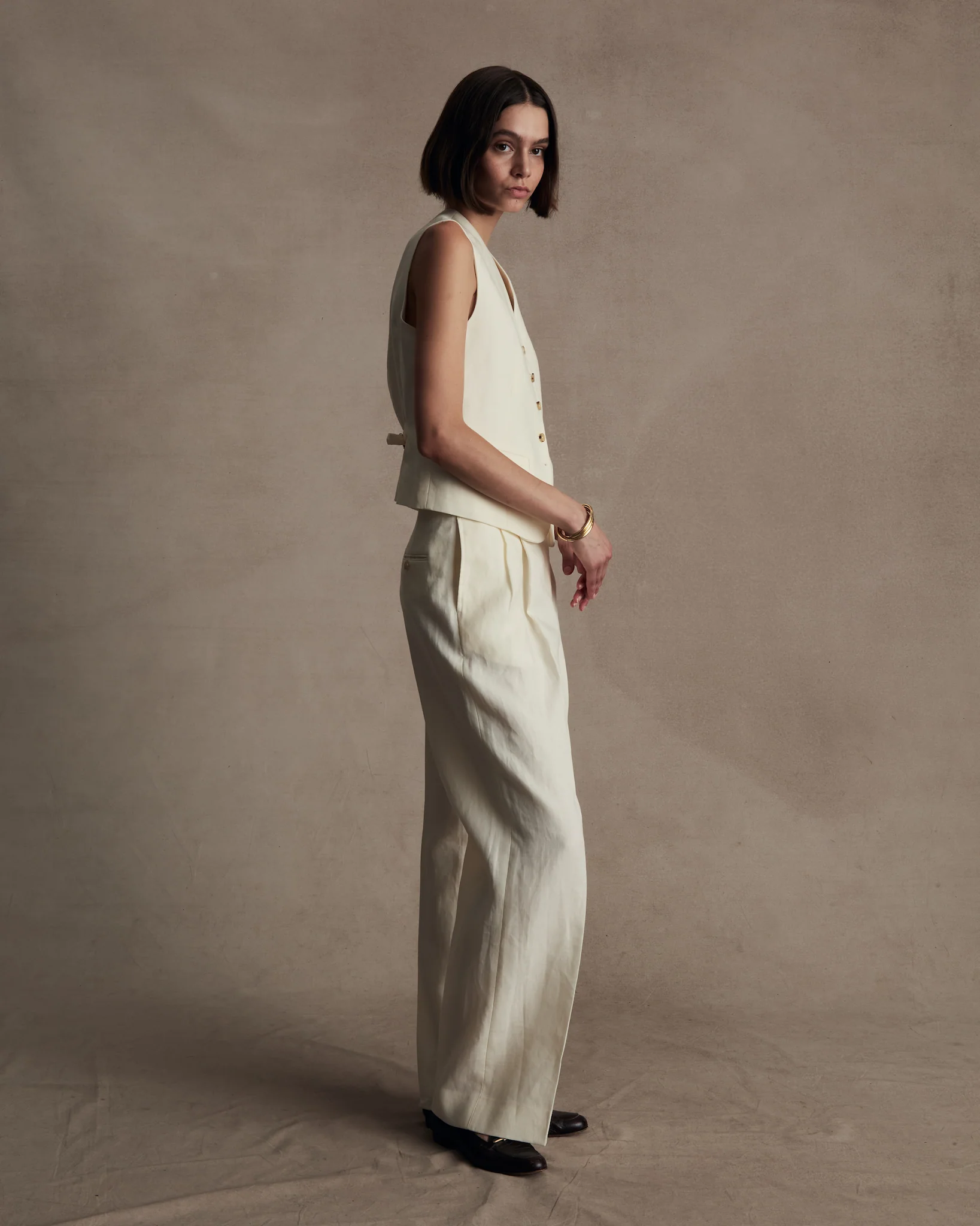 Off White Linen Waistcoat - Image 4