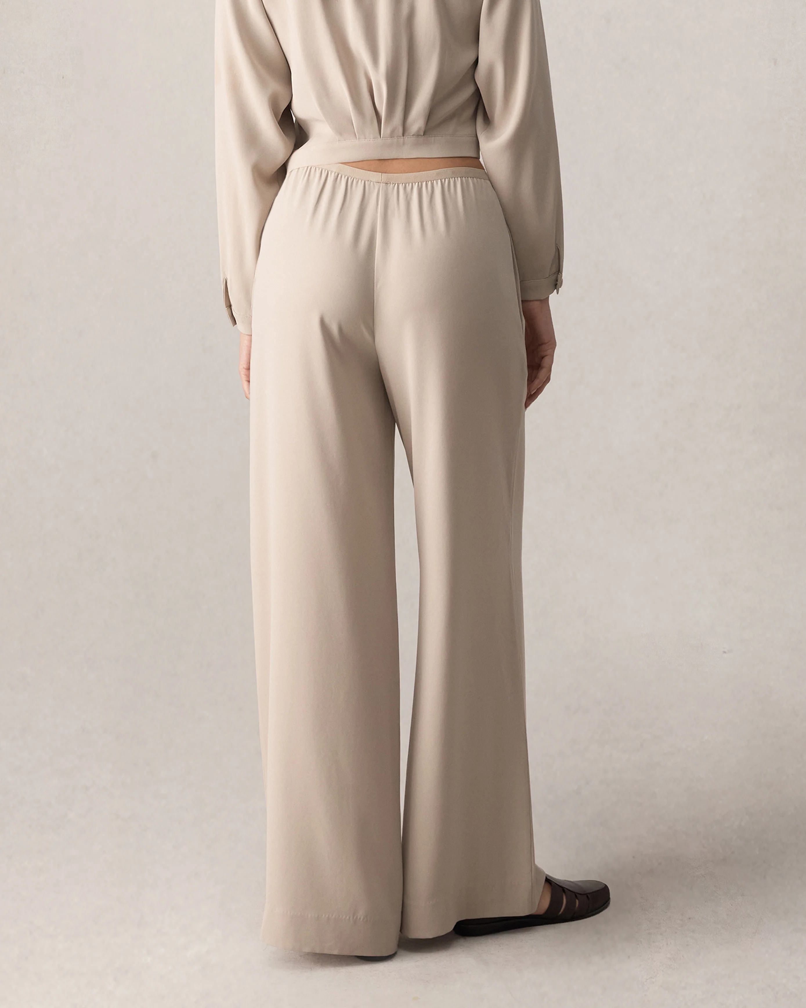 Pamela Pant - Greige - Image 5